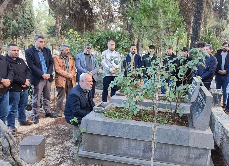 Mehmet Bedri İncetahtacı'yı Kabri Başında Andık